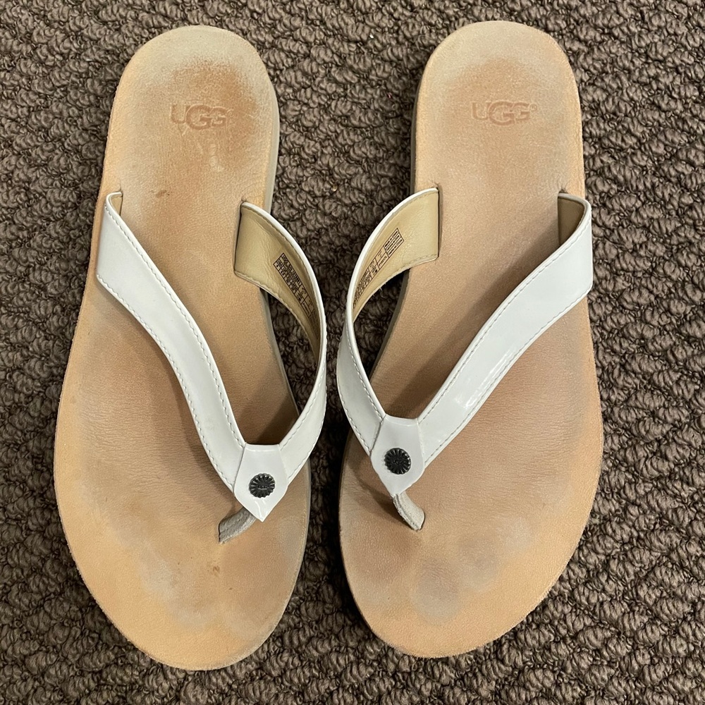 Ugg flip flop sandals white straps size 8